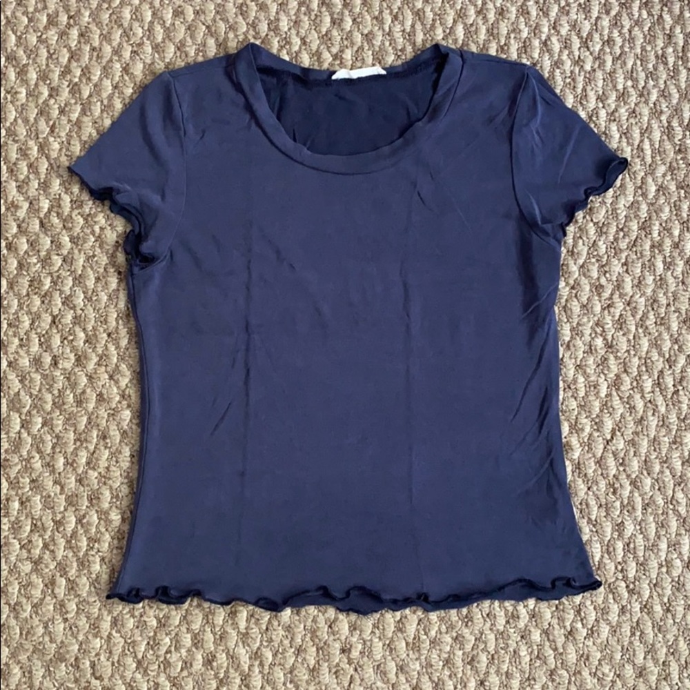 navy tshirt